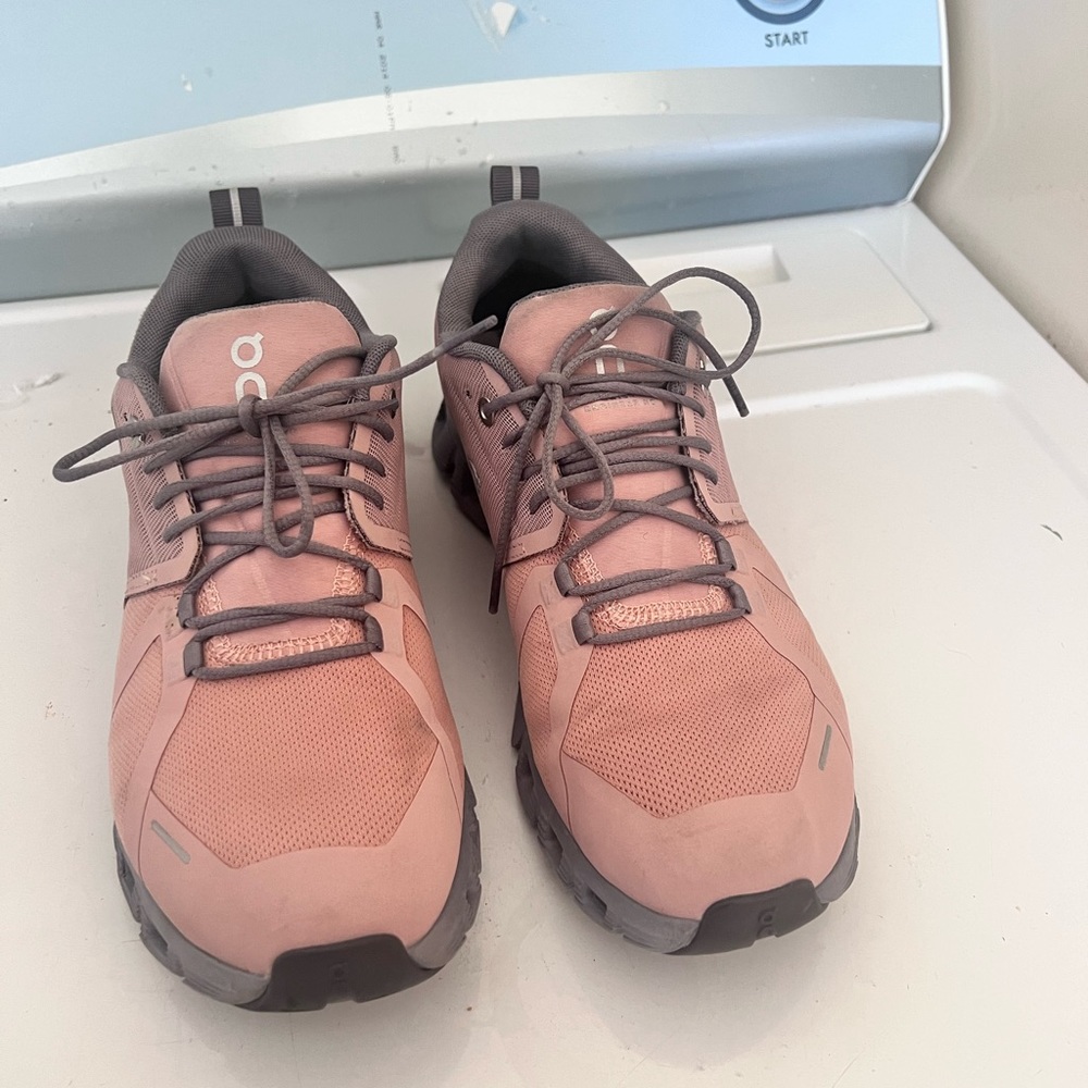 Cloud 5 waterproof running shoe